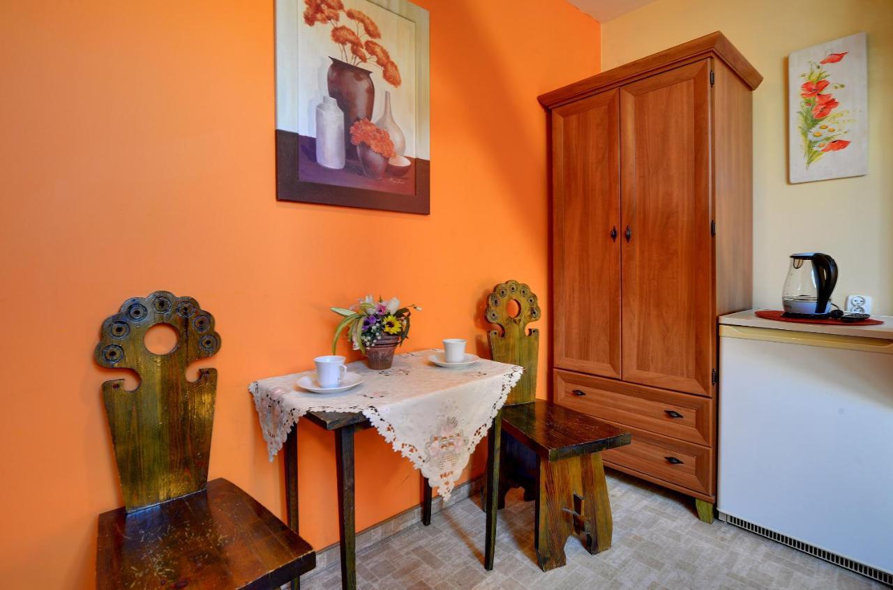 Apartamenty I Pokoje Karpacz - Centrum Karpacza, Parking W Cenie! الغرفة الصورة